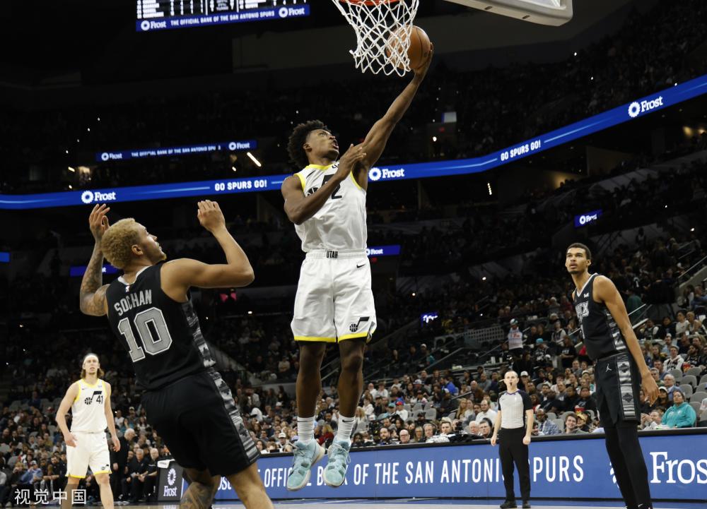 特鲁姆普与 特鲁姆普与